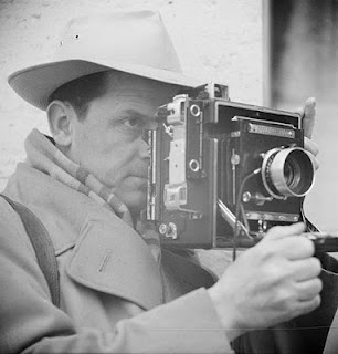 1950_Le_photographe_Rene-Jacques_par Bovis_Marcel (306x320, 26Kb)