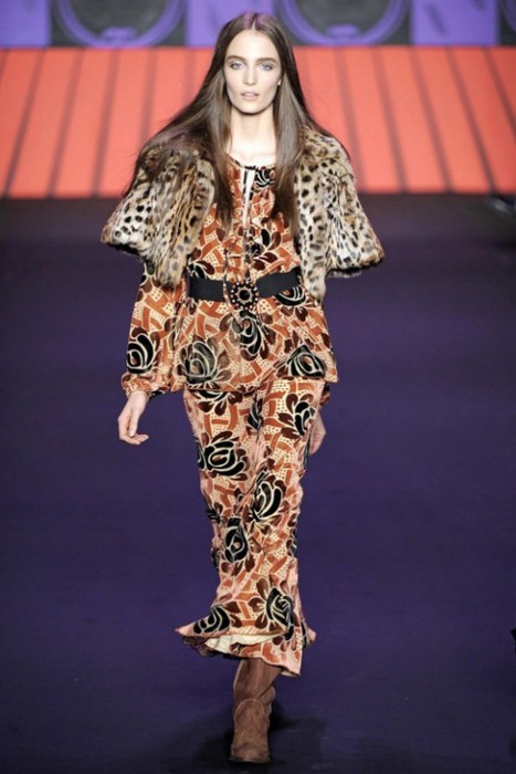 fashionwalk-ru-anna-sui-osen-zima-2011-2012-38-588x881 (467x700, 68Kb)