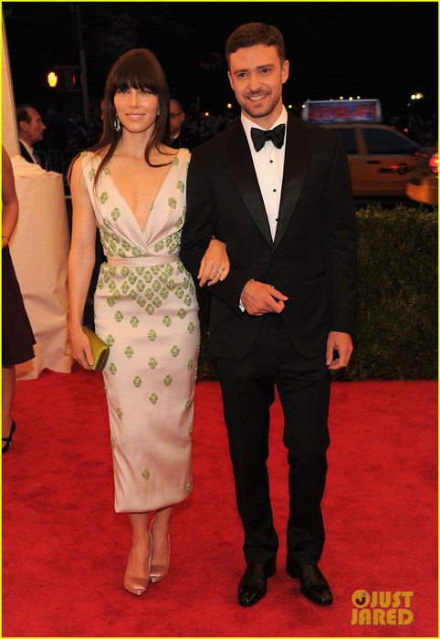 jessica-biel-justin-timberlake-2012-met-ball-01 (482x700, 82Kb)