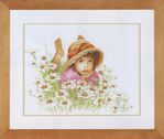  Little girl in a field of flowers (398x336, 25Kb)