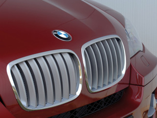 BMW X7 (320x240, 28Kb)