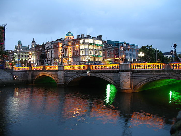 3571750_800pxIreland_Dublin_Night (700x525, 76Kb)