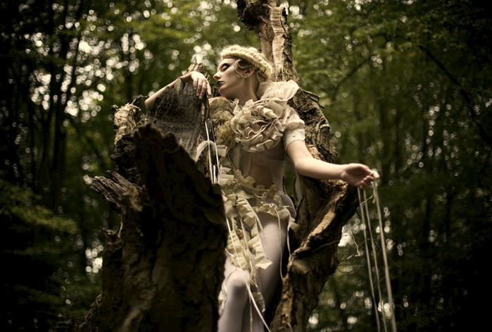 kirsty-mitchell-09 (700x471, 335Kb)