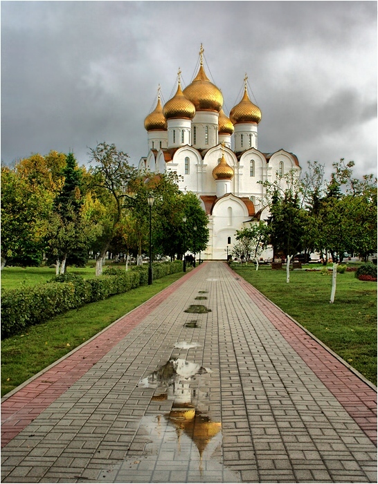 Тропа к церкви