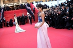 Превью FREIDA-PINTO-at-65th-Cannes-Film-Festival-Opening-Ceremony-2 (700x466, 216Kb)