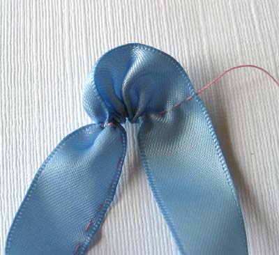 blue ribbon flower first gather (400x366, 42Kb)