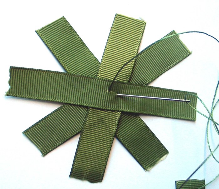 christmas ribbon rosette 1 (700x605, 272Kb)