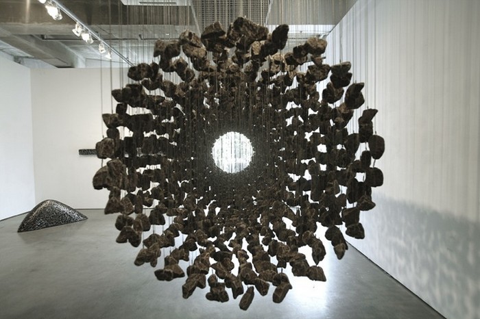 Suspended_Rock_Installations_3 (700x466, 89Kb)
