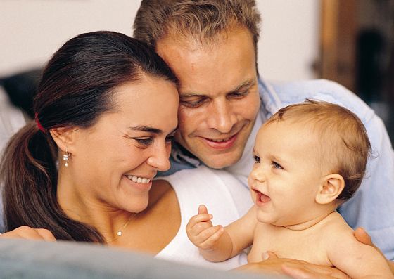 3649429_mom_baby (560x397, 36Kb)