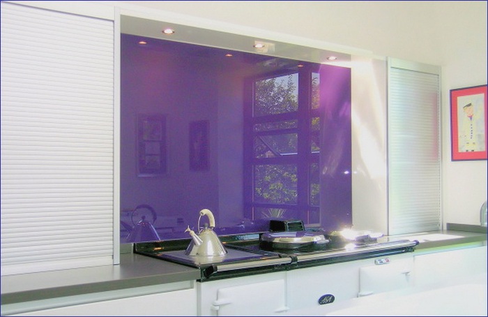 purple kitchen (700x454, 79Kb)