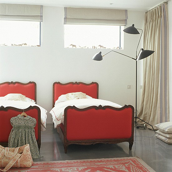 red_twin_beds (550x550, 72Kb)