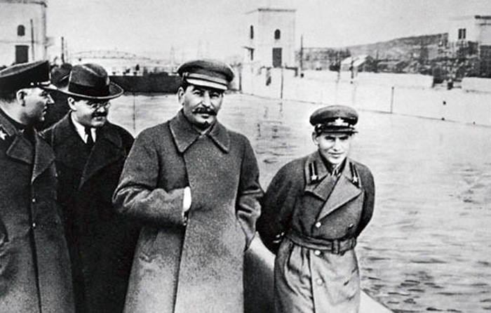 4000491_stalin_nkvd (700x446, 87Kb)