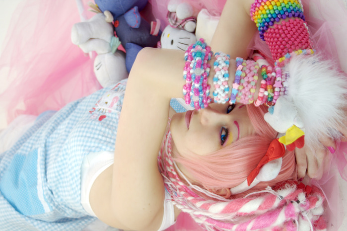 hello__kitty_by_nikkinevermore-d4o59oi (700x465, 117Kb)
