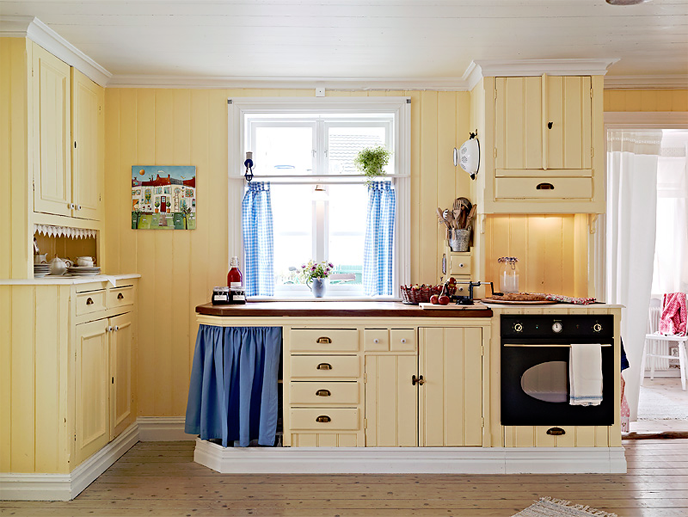 yellow-kitchen-with-blue-details (688x517, 452Kb)