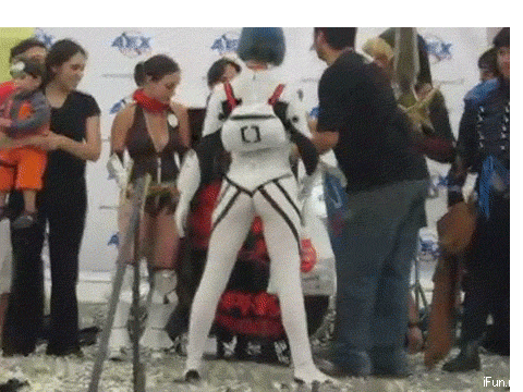 Cosplay gif. Косплей танцует девушка. Гифки косплей девушки. Смешная гифка косплей. Аркейе косплей gif.