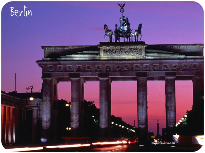 4507075_Berlin_GermanyBrandenburg_Gate_1 (700x525, 401Kb)