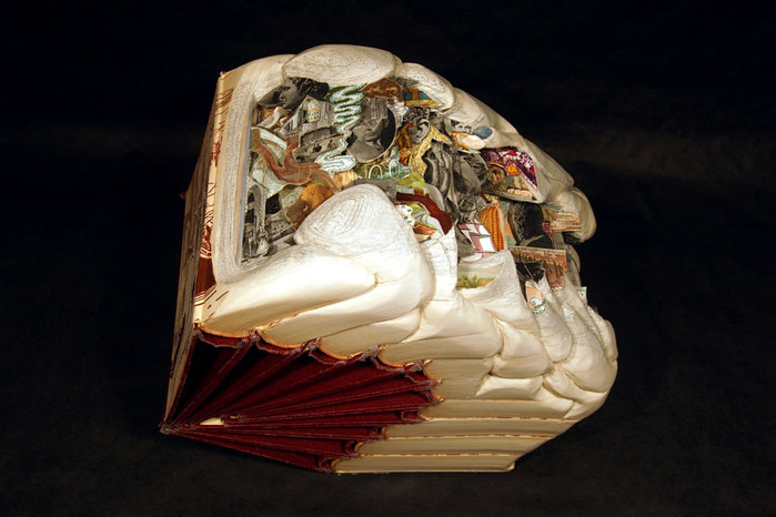 3623822_livressculptesBrianDettmer09 (700x466, 67Kb)