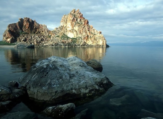 Шаман камень на байкале фото до затопления