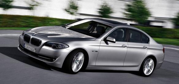 white-bmw-528i-sedan-sport-wallpaper-pictures (584x275, 29Kb)