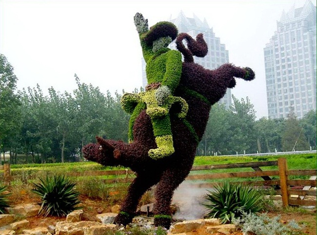 amazing-topiary-art-04 (650x482, 134Kb)