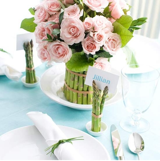 roses-wrapped-asparagus-centerpiece (549x553, 80Kb)