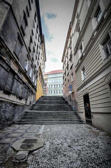 Prague_corner_by_tomsumartin (465x700, 402Kb)