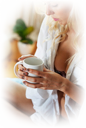 Blond-with-Cup-OPT (283x424, 184Kb)