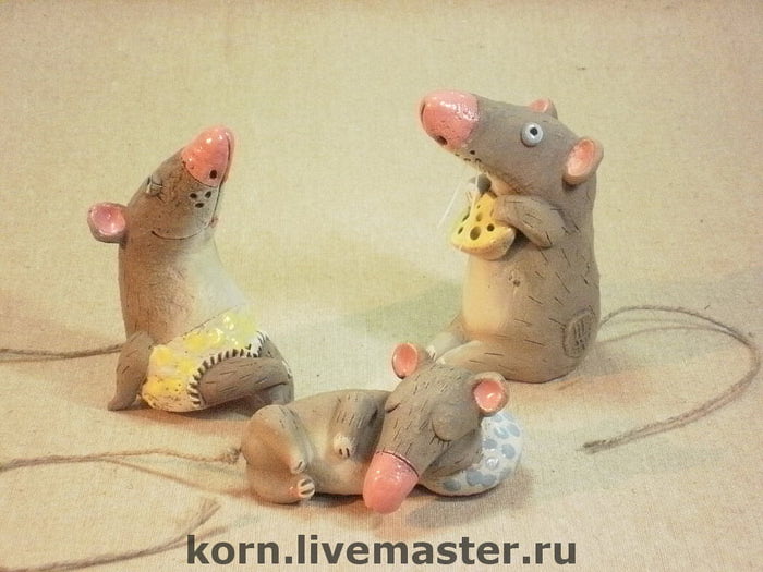 4826692_be13764464kuklyigrushkiveselayasemejkaavtorskien6233 (700x525, 59Kb)