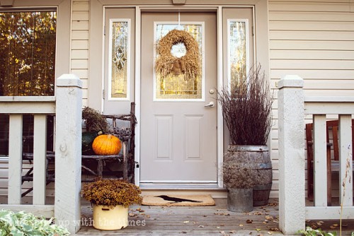 fall-front-porch-decorating-ideas-012-500x334 (500x334, 60Kb)