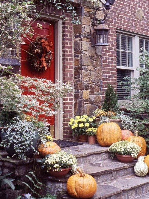 fall-front-porch-decorating-ideas-00023-500x666 (500x666, 148Kb)