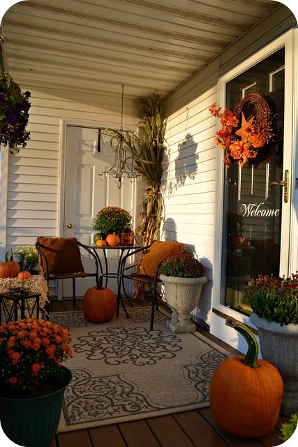 fall-front-porch-decorating-ideas-00041 (427x640, 95Kb)