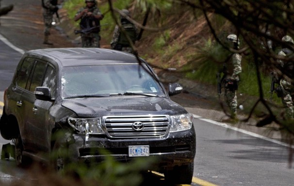 Mexico_Embassy_Vehicle_Shooting_026fa (606x383, 60Kb)