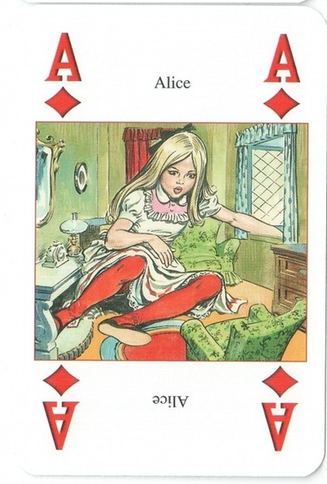 Как играть в карты с алисой. Карты Алиса. Карты Алиса в стране. Игральные карты Алиса в стране чудес. Карты Алиса в стране чудес.