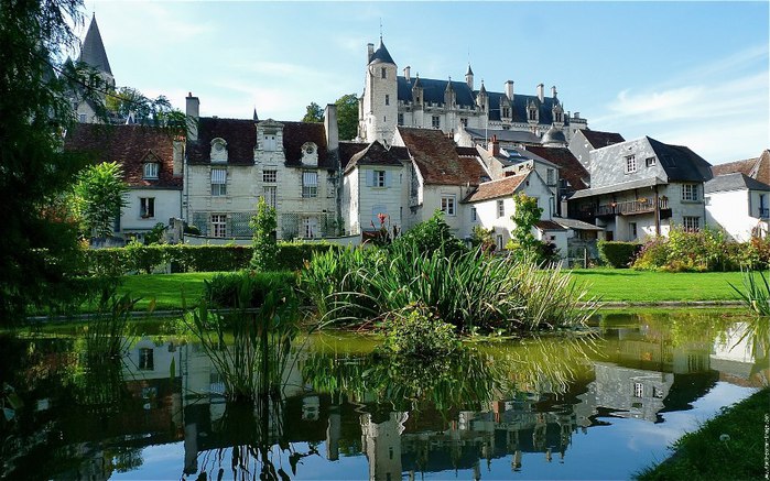  .  (Château de Loches) (700x437, 110Kb)