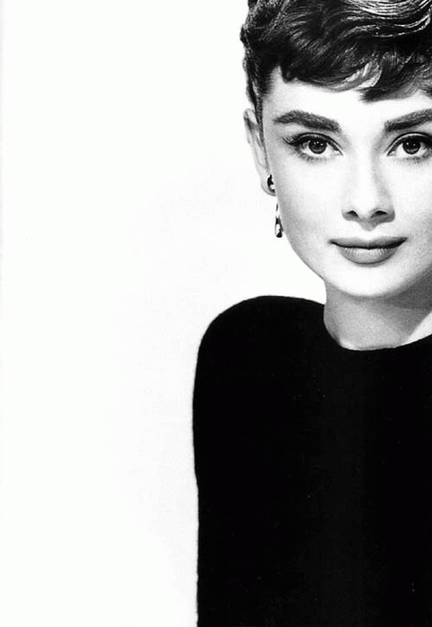 kinopoisk.ru-Audrey-Hepburn-499309 (482x700, 34Kb)