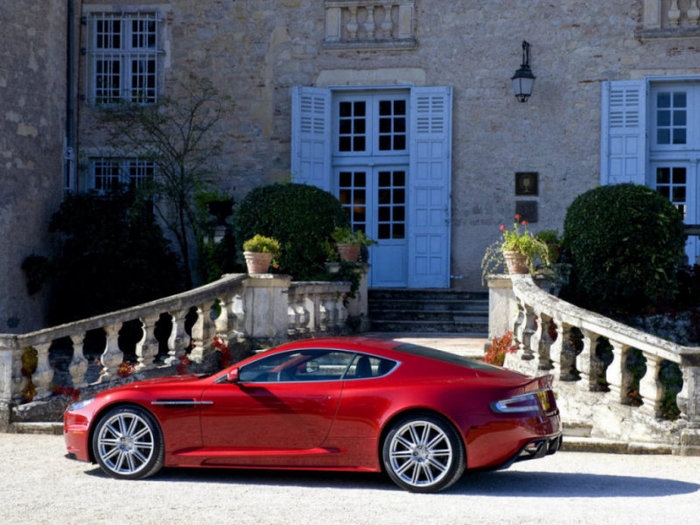 3571750_Aston_Martin_DBS2 (700x525, 104Kb)