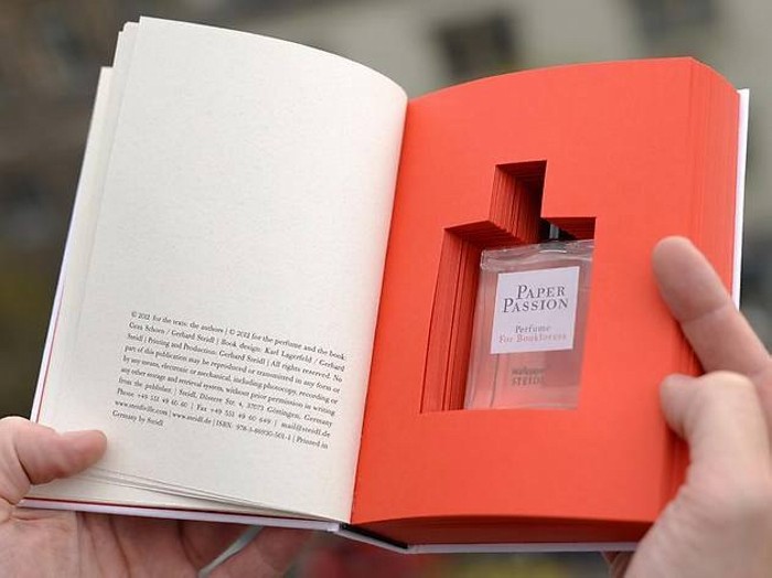 Paper_Passion_perfume_01 (700x524, 58Kb)
