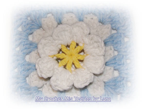 Granny White Flower Square by Luna 8-22-2012 011 (600x450, 84Kb)
