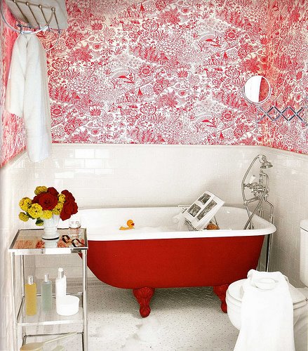 bathroom-in-red-01 (439x500, 78Kb)