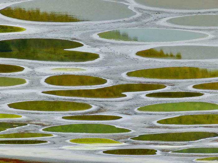 spotted lake (5) (700x525, 212Kb)