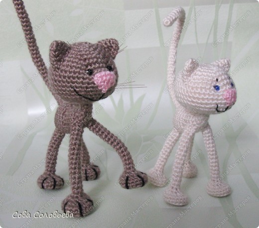 Вязаные игрушки животные: коты (амигуруми кот)
