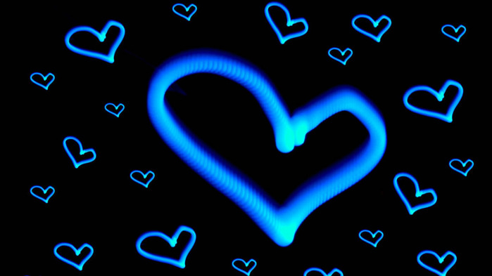 blue-hearts-wallpaper-1366x768 (700x393, 58Kb)