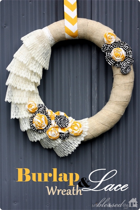 burlap-and-lace-wreath-with-embellishments (1) (466x700, 243Kb)
