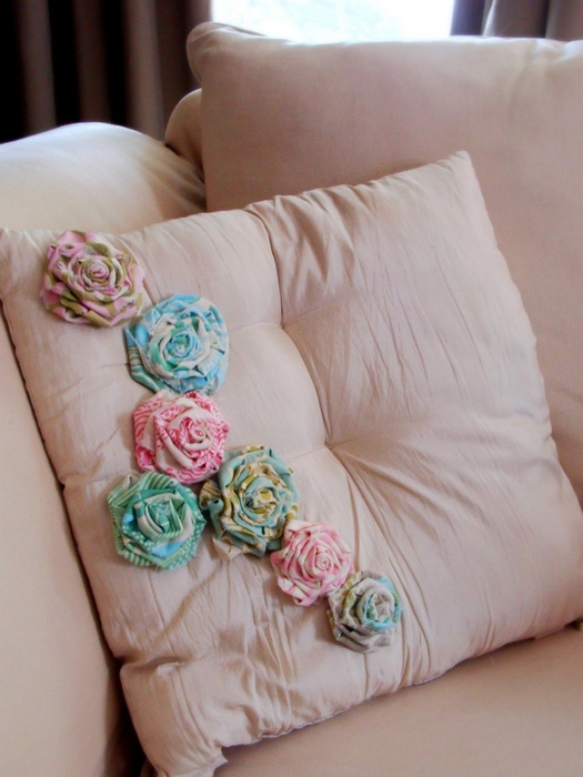rolled-flower-pillow1 (525x700, 237Kb)