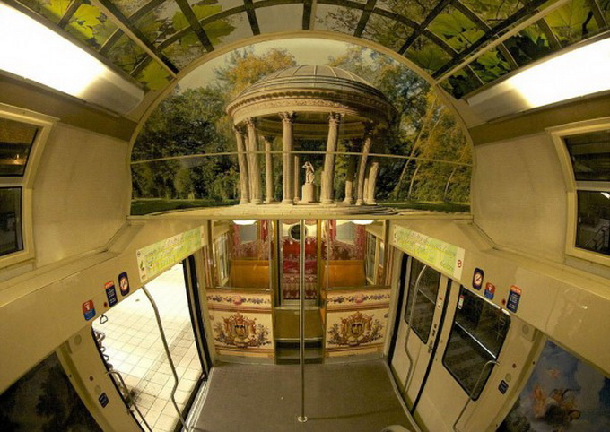 parisian-rer-train-transformed-like-versailles-1-600x425 (680x482, 140Kb)