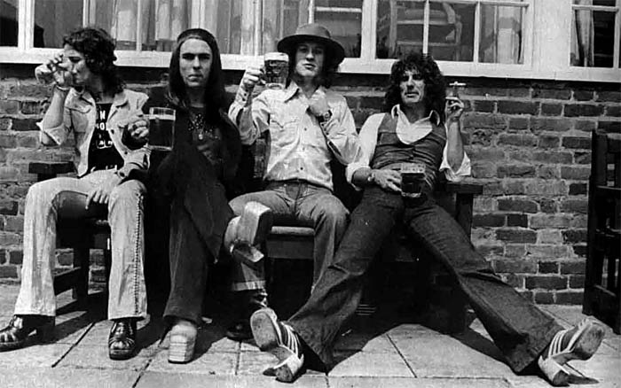 Slade photos (700x438, 91Kb)