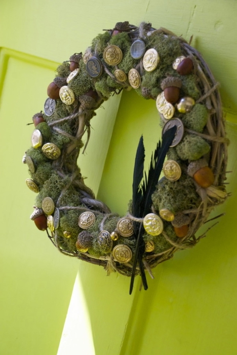 Family-Chic-Brass-Button-Wreath-685x1024 (468x700, 192Kb)