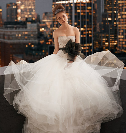 vera_wang_dress_salon (502x530, 79Kb)