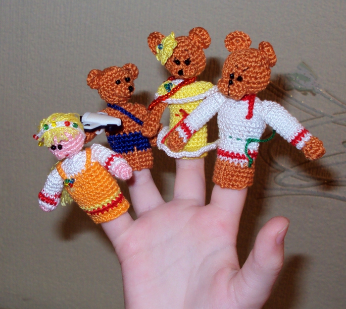 Пальчиковые игрушки крючком: схемы и описание, как сделать куклу