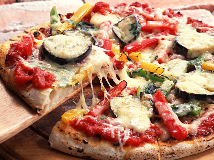 Food-Pizza-Hot-pizza-cheese-012861- (700x525, 178Kb)